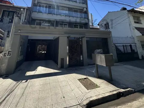 constitucion 2700, Piso 0