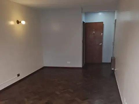 Dueña alquila departamento dos dormitorios en esquina Bv.Oroño y 9 de Julio, listo para habitar ya!partamento en alquiler en Centro