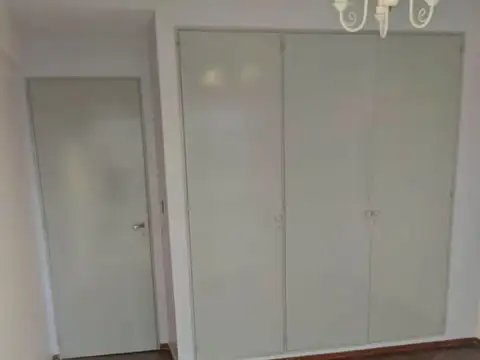 Dueña alquila departamento dos dormitorios en esquina Bv.Oroño y 9 de Julio, listo para habitar ya!partamento en alquiler en Centro