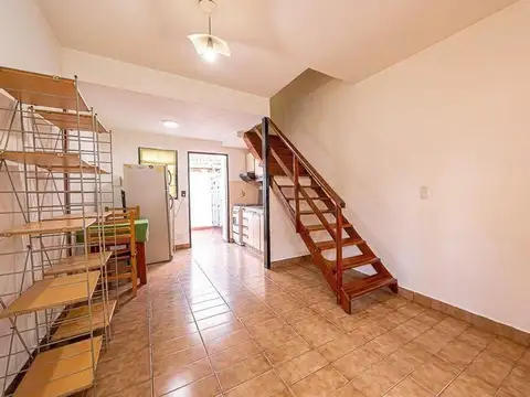 Depto Tipo Casa en Venta de 2 ambientes