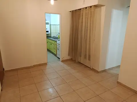 Dos ambientes en alquiler a 100 metros de Av. Corrientes BAJAS EXPENSAS