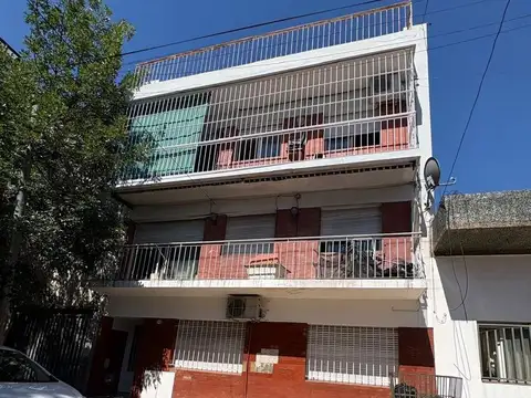 Neuquen 3400, Piso 2