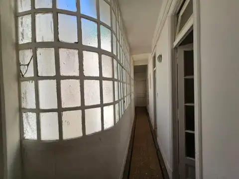 Oficina 4 ambientes con 2 baños
