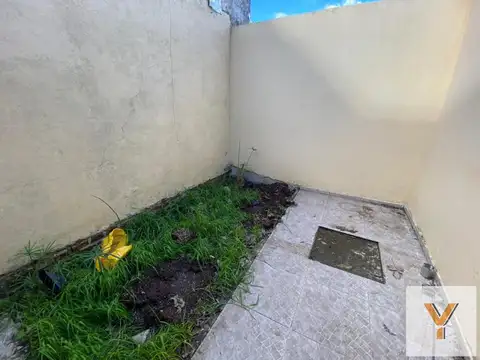 Depto Tipo Casa en Venta 4 años