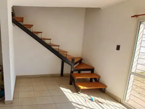 Depto Tipo Casa en Venta 1 año