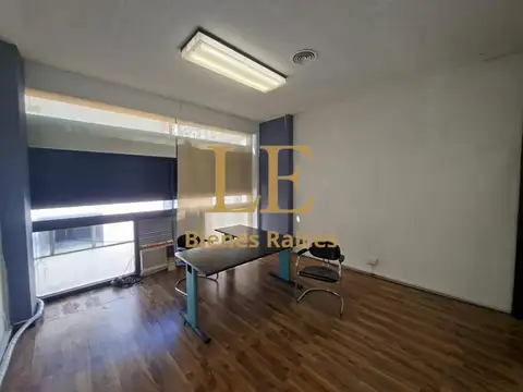 Oficina 2 ambientes con 1 baño