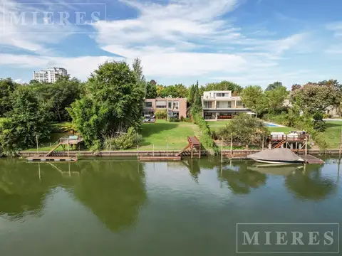 Casa en alquiler anual  en  Santa María de Tigre al río con Muebles.