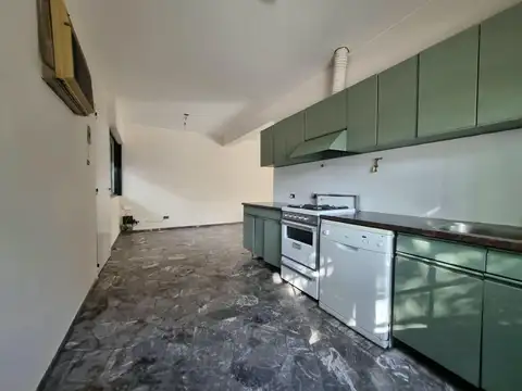Casa en Alquiler en Coronel Dorrego, $ 1.900.000