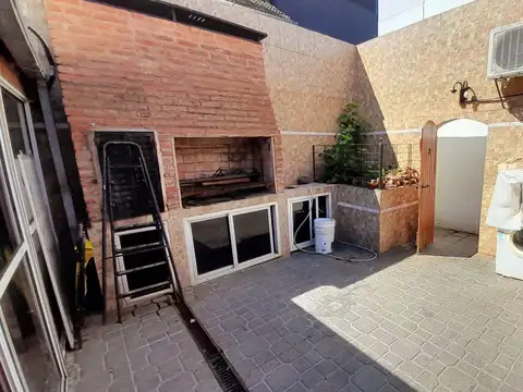 Depto Tipo Casa en Venta en Olivos, USD 179.000