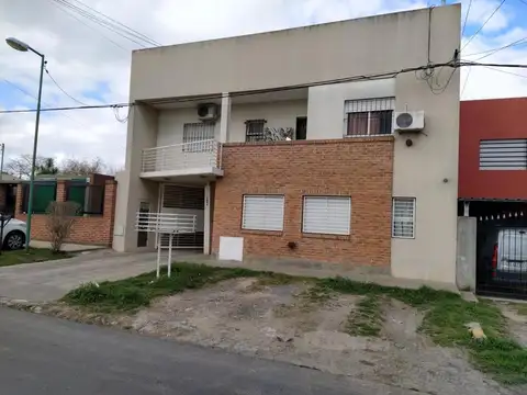 Venta de dúplex tres dormitorios,  La Plata