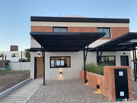 Depto Tipo Casa 5 ambientes con 1 baño