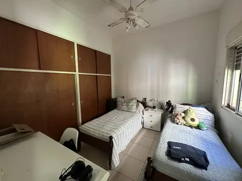 Depto Tipo Casa en Alquiler con 1 cocheras