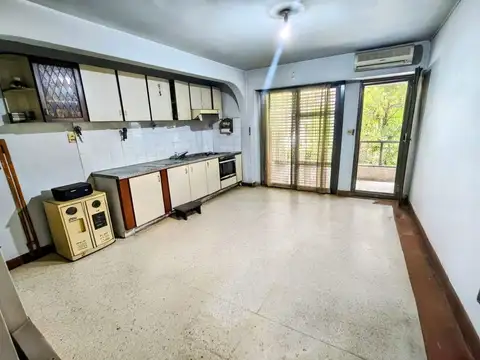 VENTA CASA 3 AMB C/COCHERA PATIO Y JARDIN