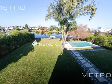 Casa en Venta 5 ambientes, San Francisco Villanueva A estrenar, al Lago Apto Crédito