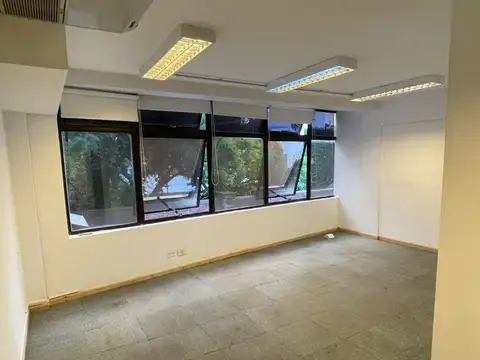 Oficina 2 ambientes con 1 baño