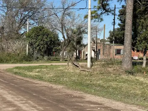TERRENO  EN GDOR.  CANDIOTI