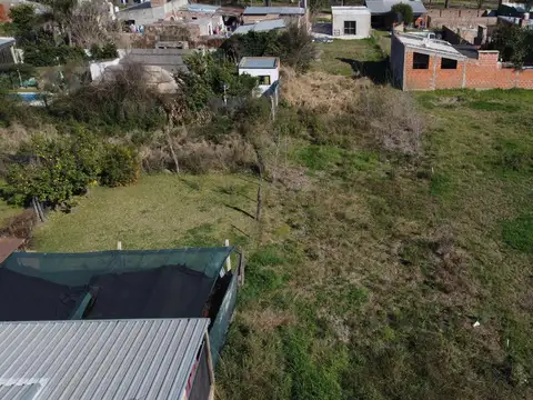 CASA EN GDOR.  CANDIOTI