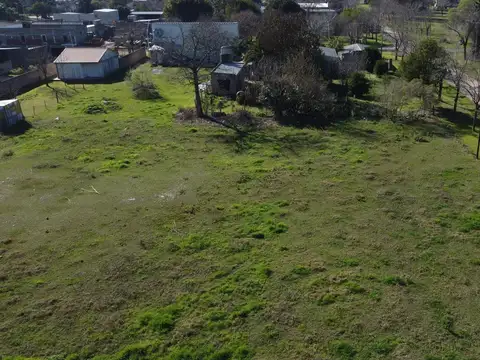 TERRENO  EN GDOR.  CANDIOTI