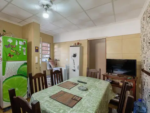Depto Tipo Casa 4 ambientes con 2 baños