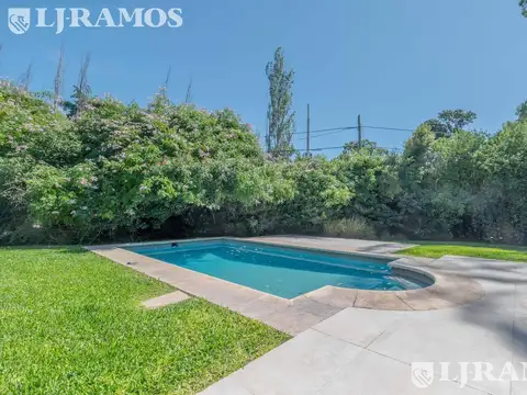 Casa 7 ambientes con 3 baños