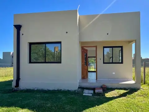 CASA EN VENTA EN CAPILLA DEL SEÑOR A ESTRENAR