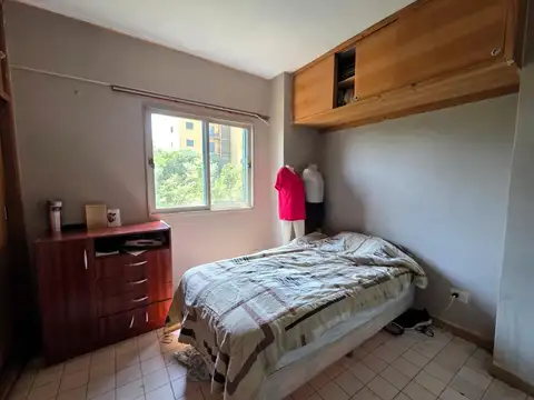 Av. Gral. Paz 15200, Piso 2