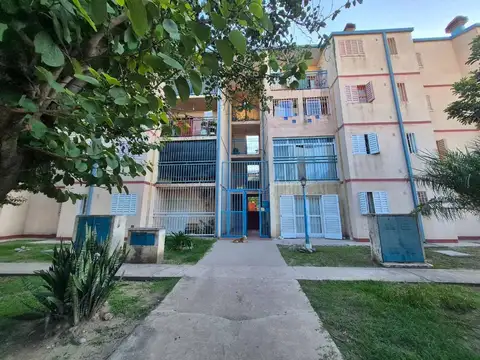 VENTA DEPTO 2 DORM ZONA SUR CERVECEROS OPORTUNIDAD