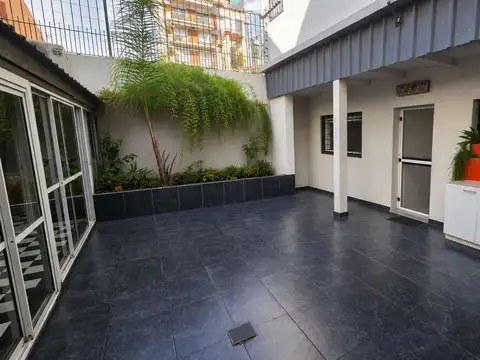 Venta de Casa 4 Ambientes .En lote propio