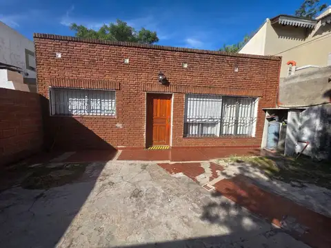 Depto Tipo Casa en Venta en Centro, USD 120.000