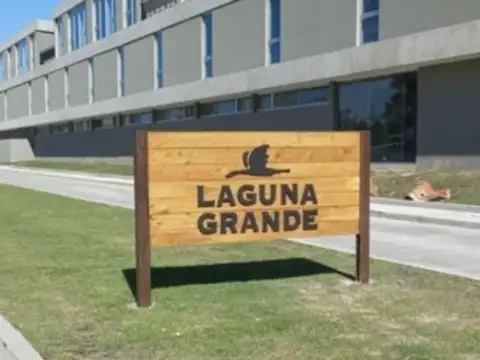 VENTA Terreno en Laguna Grande  Central con Doble Acceso