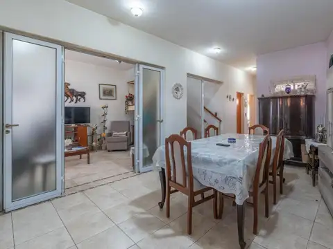 Casa 4 ambientes con 1 baño
