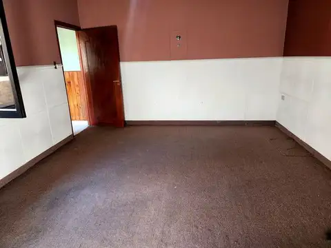 Casa 7 ambientes con 4 baños