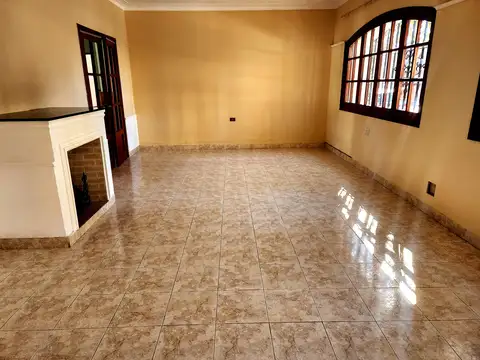 Casa en Alquiler en Zona Centro, $ 2.300.000