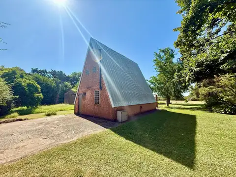 GRAL LAGOS - CASA ALPINA- FRENTE A TECNOLAGOS