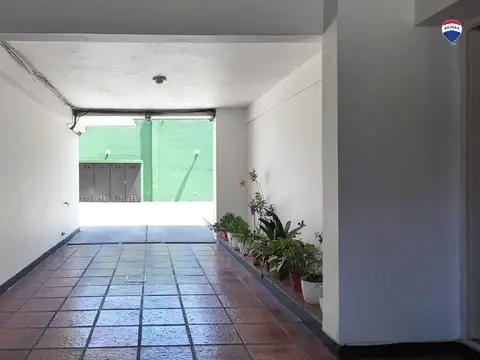 VENTA DEPARTAMENTO 2 AMBIENTES EN CRUCESITA.