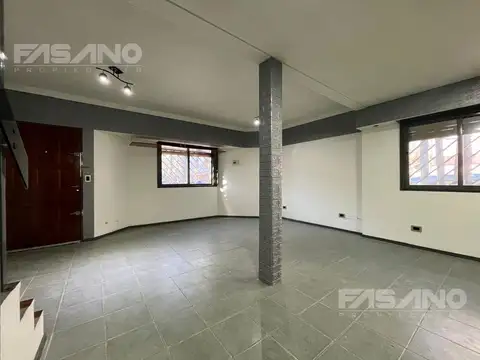 Depto Tipo Casa en Venta en Villa Ballester, USD 150.000