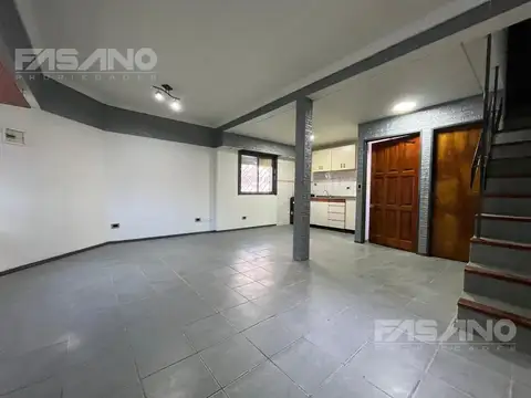 Depto Tipo Casa 4 ambientes con 1 baño