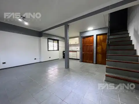 Depto Tipo Casa 4 ambientes con 1 baño