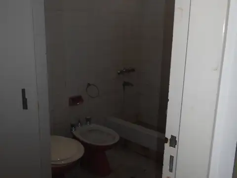 Departamento en Venta en Plaza Moreno, USD 48.000