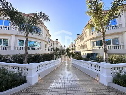 Departamento en Venta en Alberdi, USD 180.000