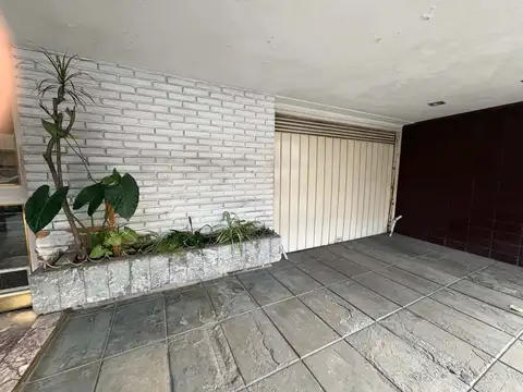 Cochera Fija Oportunidad en San Cristobal