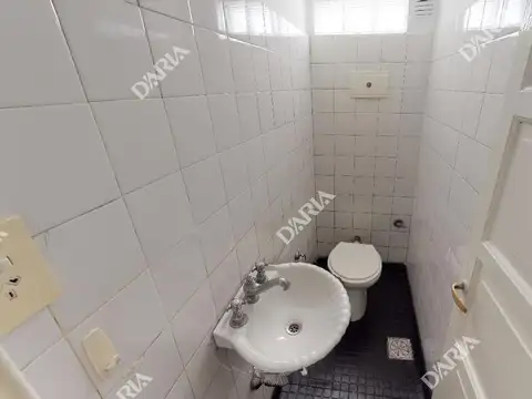 Local en Alquiler 50 años