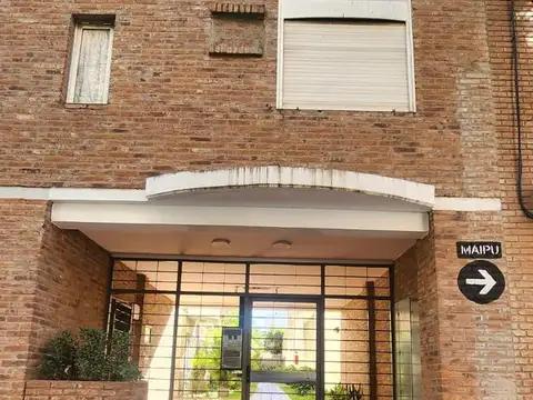 Departamento en Abasto-Alquiler- 1 Dormitorio- Piso 3- Maipu 2200-