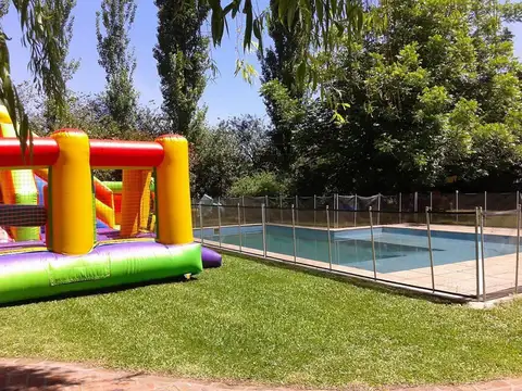 Venta | Casa | 2 Dormitorios | Pileta | Gran Terreno | Capitán Bermúdez