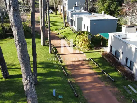 Vende en Pinares, derechos de sobre elevar en agradable entorno 