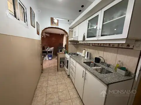 Depto Tipo Casa en Alquiler con 1 cocheras