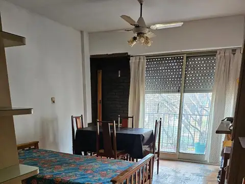 DEPARTAMENTO  EN VENTA 1 AMBIENTE SAN TELMO AL FRENTE MUY LUMINOSO