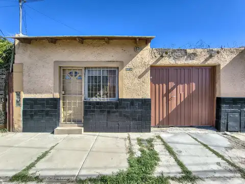 CASA EN VENTA 3 DORMITORIOS CON DEPTO. INDEPENDIENTE EN LAS HERAS