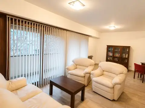 ALQUILER. PISO de 4 ambientes TOTALMENTE RECICLADO