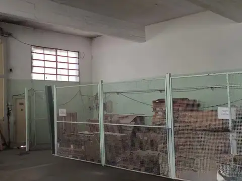 Galpon en Venta en Churruca, USD 320.000